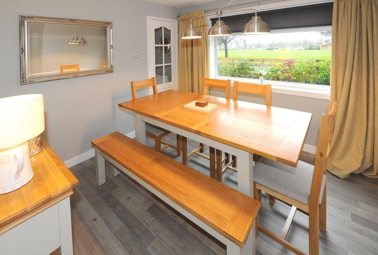 Three Bedroom Spacious House Стърлинг Екстериор снимка